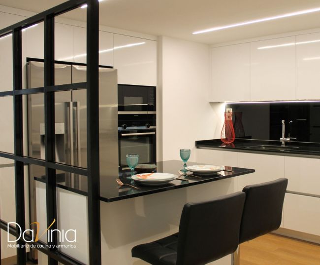 cocina blanco y negro