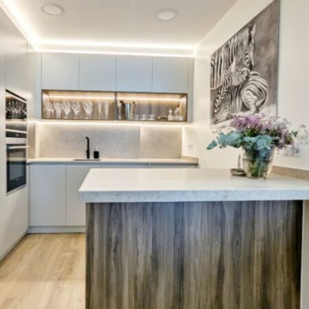 cocina en tonos crudos HOME