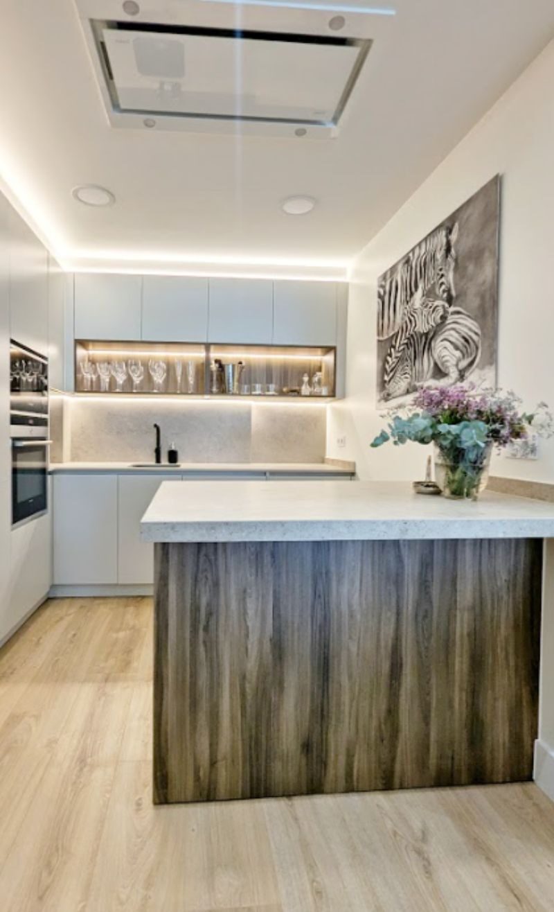 cocina en tonos crudos HOME