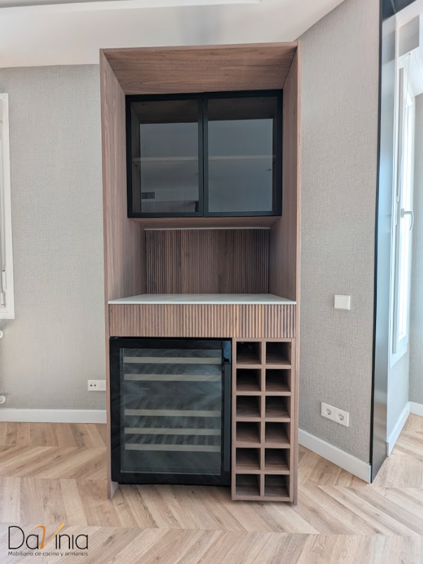 mueble con vinoteca y botellero