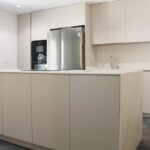 cocinas en tonos arena